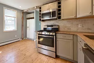 14-16 Crown St, Plainville, CT 06062 - Photo 7