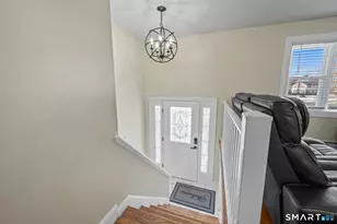 18 Crestwood Trail, East Hartford, CT 06118 - Photo 17