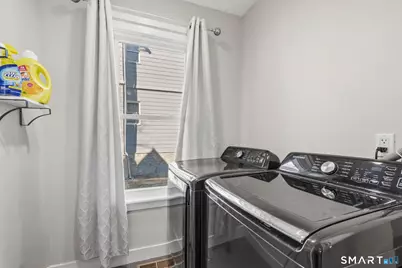 163 Willetts Avenue, New London, CT 06320 - Photo 23