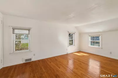 26 Saint Augustine Street #Room 1, West Hartford, CT 06110 - Photo 21