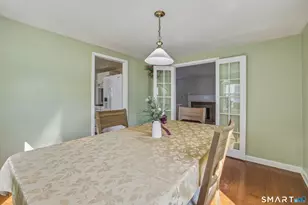 26 St Augustine St, West Hartford, CT 06110 - Photo 9