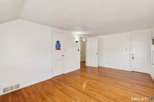 26 St Augustine St, West Hartford, CT 06110 - Photo 23