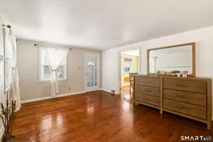 26 St Augustine St, West Hartford, CT 06110 - Photo 7