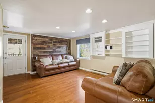 26 St Augustine St, West Hartford, CT 06110 - Photo 11