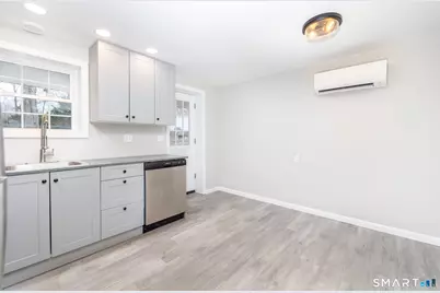 14 Bridgeport Avenue, Bristol, CT 06010 - Photo 23