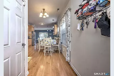 12 Landin Street #B, Woodbridge, CT 06525 - Photo 5