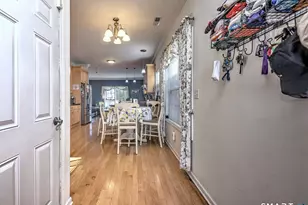 12 Landin St, Woodbridge, CT 06525 - Photo 5