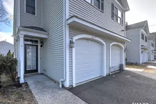 12 Landin St, Woodbridge, CT 06525 - Photo 3