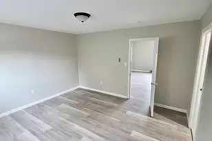 9 Peggy Ln, East Lyme, CT 06333 - Photo 7