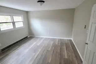 9 Peggy Ln, East Lyme, CT 06333 - Photo 5