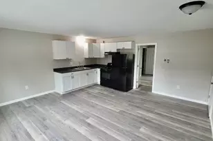 9 Peggy Ln, East Lyme, CT 06333 - Photo 3