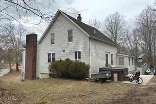 10 Texas Heights Rd, Plainfield, CT 06374 - Photo 1