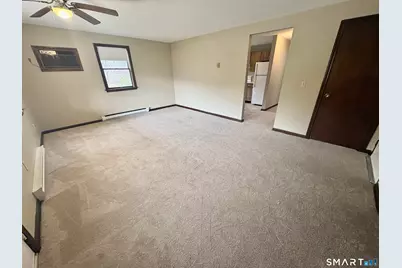 302 Boston Post Road #14, Waterford, CT 06385 - Photo 5