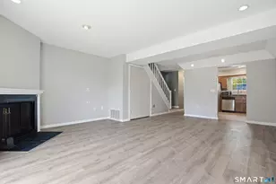 93 Park Ave, Danbury, CT 06810 - Photo 11