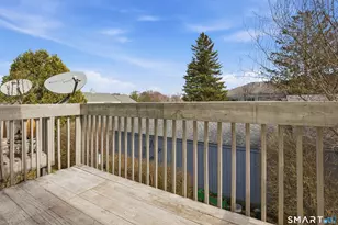 93 Park Ave, Danbury, CT 06810 - Photo 17