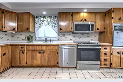 76 Luther Street, Bridgeport, CT 06606 - Photo 21