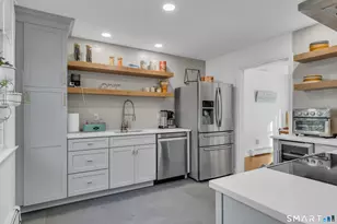 1 Beamon Meadow Pl, Old Saybrook, CT 06475 - Photo 7