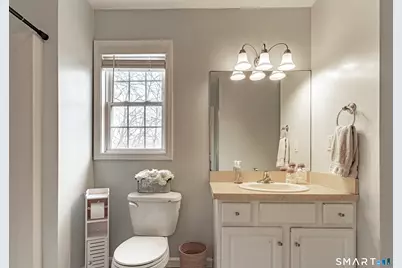 31 Parkwood Avenue, Waterbury, CT 06708 - Photo 13