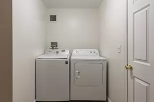 31 Parkwood Ave, Waterbury, CT 06708 - Photo 29