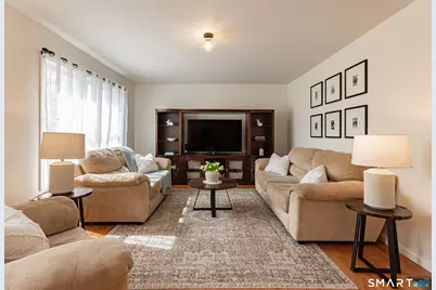 31 Parkwood Avenue, Waterbury, CT 06708 - Photo 9