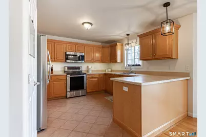 31 Parkwood Avenue, Waterbury, CT 06708 - Photo 5