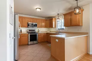 31 Parkwood Ave, Waterbury, CT 06708 - Photo 5