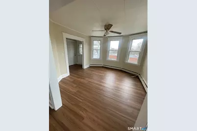 1727 Barnum Avenue #2C, Bridgeport, CT 06610 - Photo 1