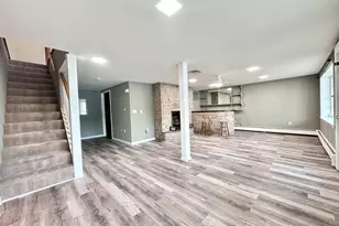 542 Lake Dr, Guilford, CT 06437 - Photo 23