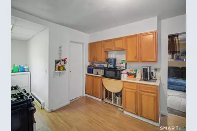 68 Rowan Street, Danbury, CT 06810 - Photo 23