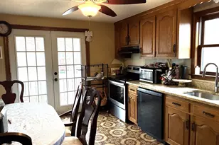 53 Laurelwood Dr, East Lyme, CT 06357 - Photo 7