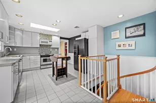 19 Lyncrest Dr, Norwalk, CT 06851 - Photo 19