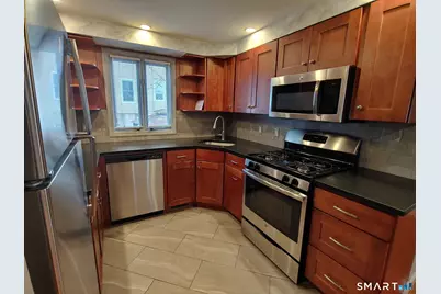 800 East Broadway, Milford, CT 06460 - Photo 9