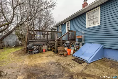 130 Holroyd Street, Bridgeport, CT 06606 - Photo 23