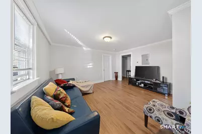 1389 Pembroke Street, Bridgeport, CT 06608 - Photo 7