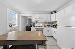 1389 Pembroke St, Bridgeport, CT 06608 - Photo 3