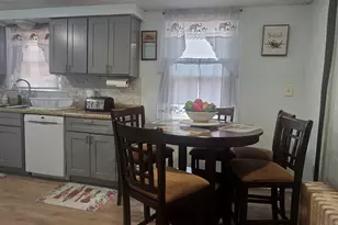 53 Laurel St, Manchester, CT 06040 - Photo 3