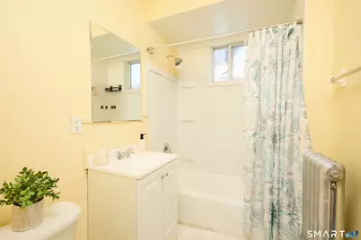 203-207 Wayne Street, Bridgeport, CT 06606 - Photo 33