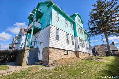 203-207 Wayne Street, Bridgeport, CT 06606 - Photo 9