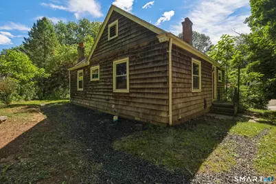 24 Guerney Avenue, Meriden, CT 06451 - Photo 3