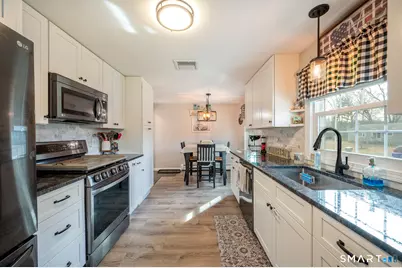 7 Pine Grove Avenue, Enfield, CT 06082 - Photo 3