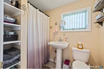 7 West Avenue, East Hampton, CT 06424 - Photo 17