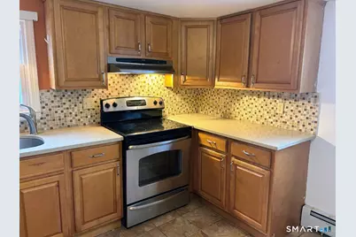 76 Bigelow Street, Manchester, CT 06040 - Photo 3