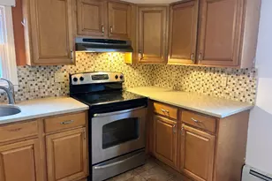 76 Bigelow St, Manchester, CT 06040 - Photo 3