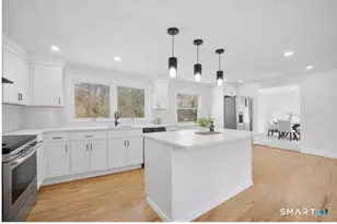 35 Dyer Ave, Canton, CT 06019 - Photo 5