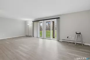 14 Redwood Ct, Cromwell, CT 06416 - Photo 7