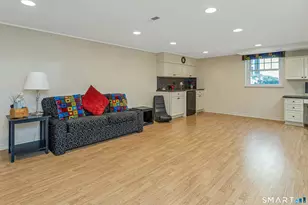 9 Tamarack Pl, Greenwich, CT 06831 - Photo 23