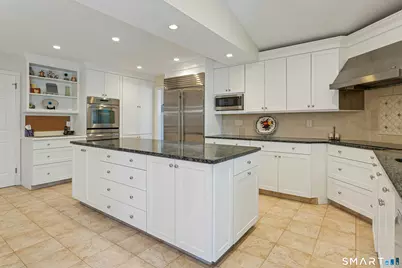 9 Tamarack Place, Greenwich, CT 06831 - Photo 9