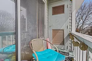 132 Bennett St, Bridgeport, CT 06605 - Photo 21