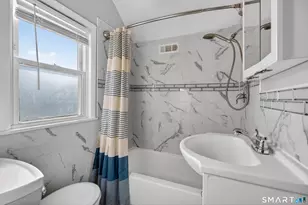 274 Peck Ave, West Haven, CT 06516 - Photo 17