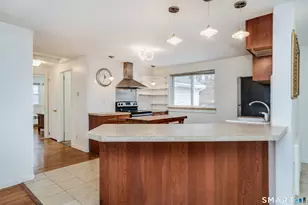 422 S Main St, West Hartford, CT 06110 - Photo 9